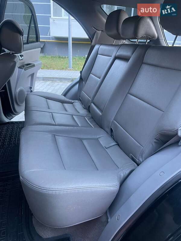 Позашляховик / Кросовер Kia Sorento 2007 в Новояворівську