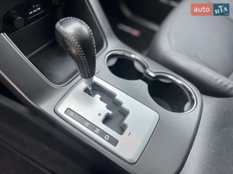 Внедорожник / Кроссовер Kia Sorento 2011 в Луцке