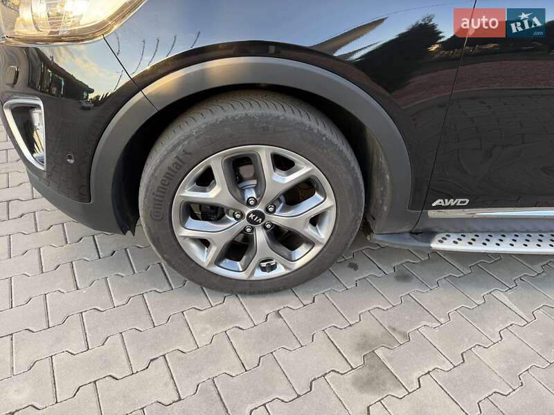 Позашляховик / Кросовер Kia Sorento 2015 в Луцьку