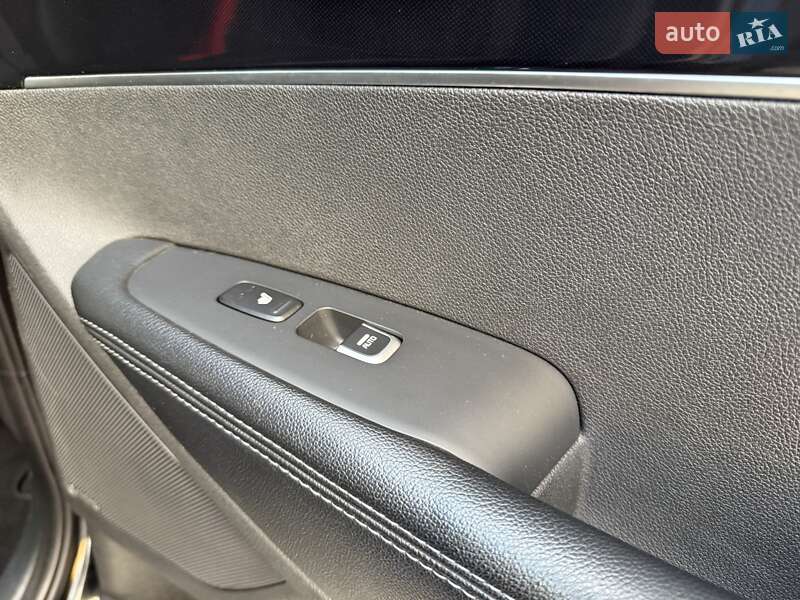 Позашляховик / Кросовер Kia Sorento 2015 в Луцьку