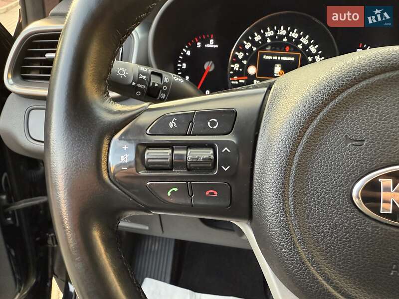 Позашляховик / Кросовер Kia Sorento 2015 в Луцьку