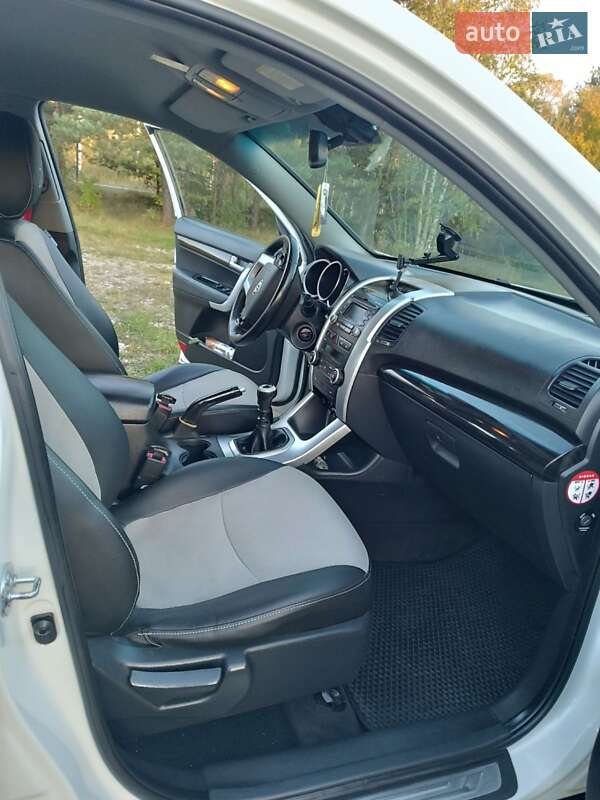 Внедорожник / Кроссовер Kia Sorento 2009 в Ивано-Франковске фото 6 Внедорожник / Кроссовер Kia Sorento 2009 в Ивано-Франковске