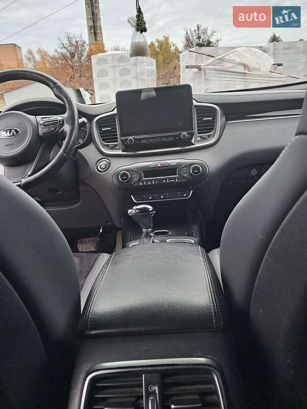 Внедорожник / Кроссовер Kia Sorento 2015 в Ровно