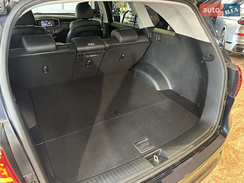 Внедорожник / Кроссовер Kia Sorento 2018 в Киеве фото 43 Внедорожник / Кроссовер Kia Sorento 2018 в Киеве