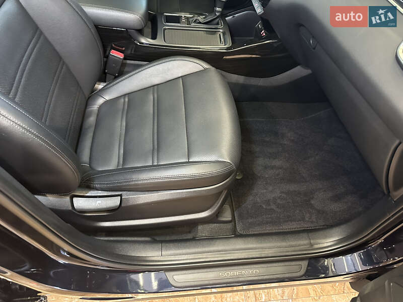 Внедорожник / Кроссовер Kia Sorento 2018 в Киеве фото 52 Внедорожник / Кроссовер Kia Sorento 2018 в Киеве