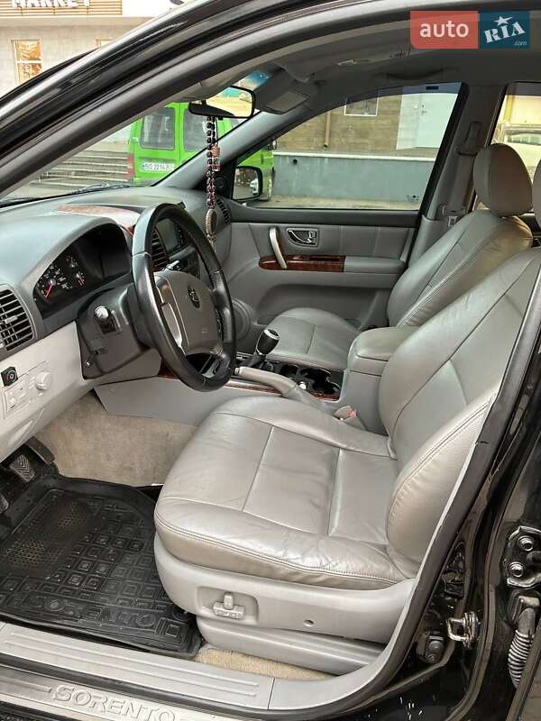 Позашляховик / Кросовер Kia Sorento 2003 в Тернополі фото 12 Позашляховик / Кросовер Kia Sorento 2003 в Тернополі