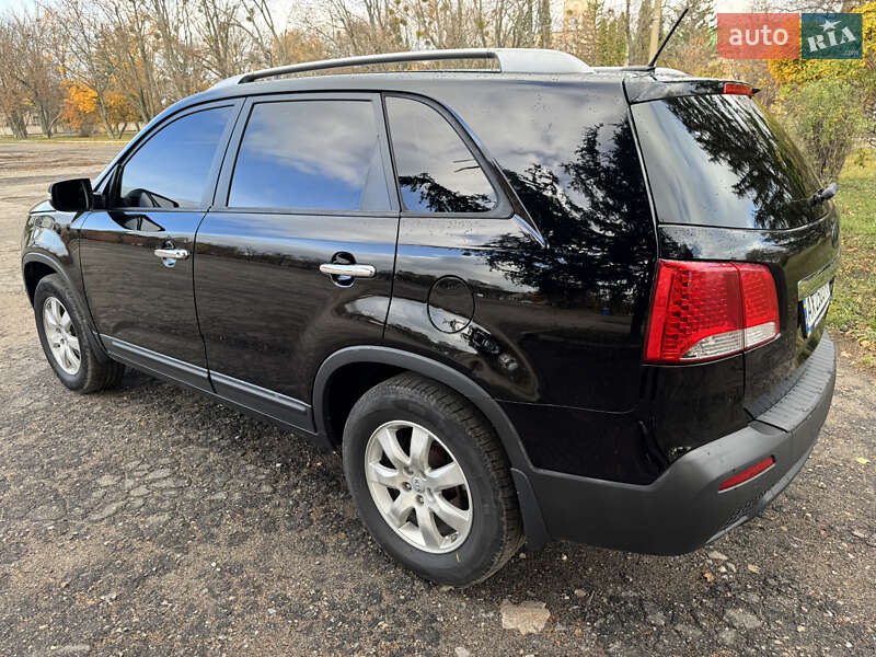 Позашляховик / Кросовер Kia Sorento 2012 в Харкові