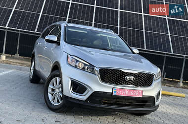 Позашляховик / Кросовер Kia Sorento 2017 в Володимирі