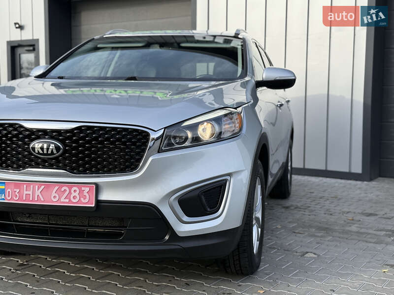 Внедорожник / Кроссовер Kia Sorento 2017 в Владимире фото 7 Внедорожник / Кроссовер Kia Sorento 2017 в Владимире