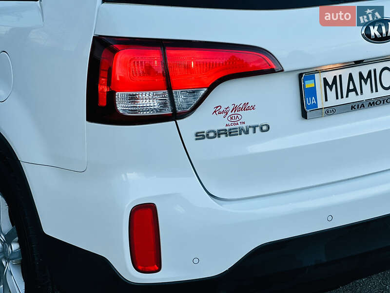 Внедорожник / Кроссовер Kia Sorento 2013 в Харькове