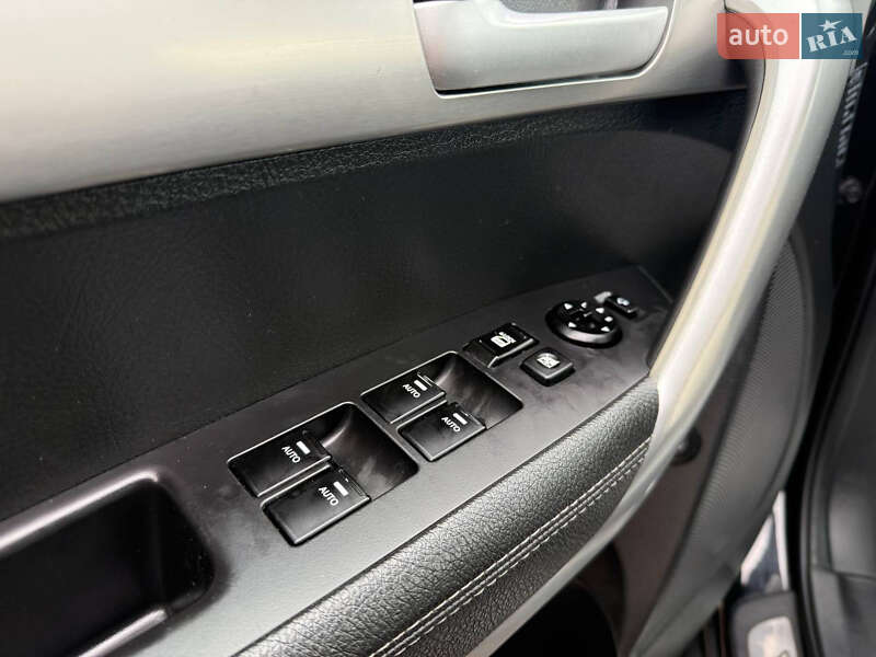 Внедорожник / Кроссовер Kia Sorento 2012 в Житомире