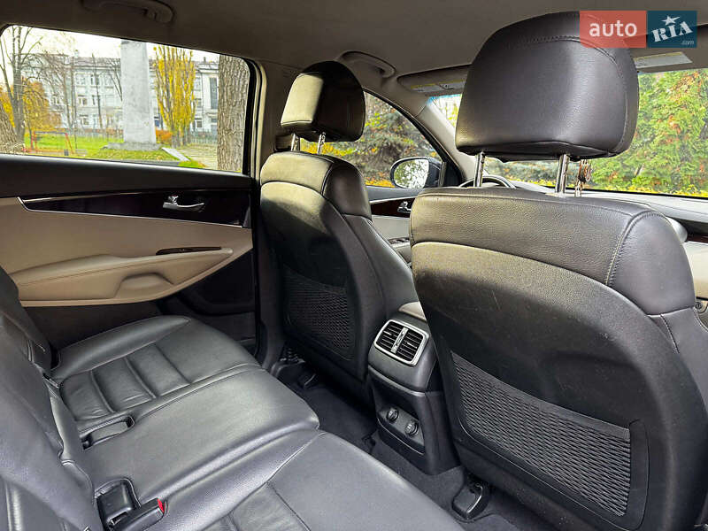 Внедорожник / Кроссовер Kia Sorento 2017 в Киеве фото 31 Внедорожник / Кроссовер Kia Sorento 2017 в Киеве