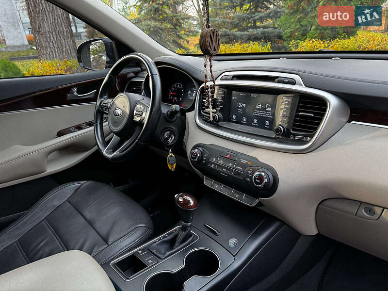 Внедорожник / Кроссовер Kia Sorento 2017 в Киеве фото 33 Внедорожник / Кроссовер Kia Sorento 2017 в Киеве