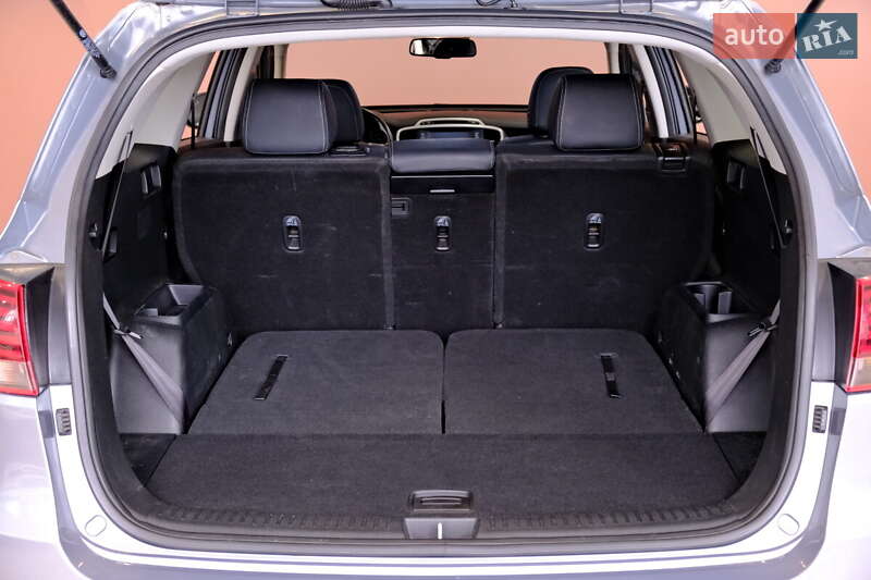 Внедорожник / Кроссовер Kia Sorento 2019 в Одессе фото 17 Внедорожник / Кроссовер Kia Sorento 2019 в Одессе