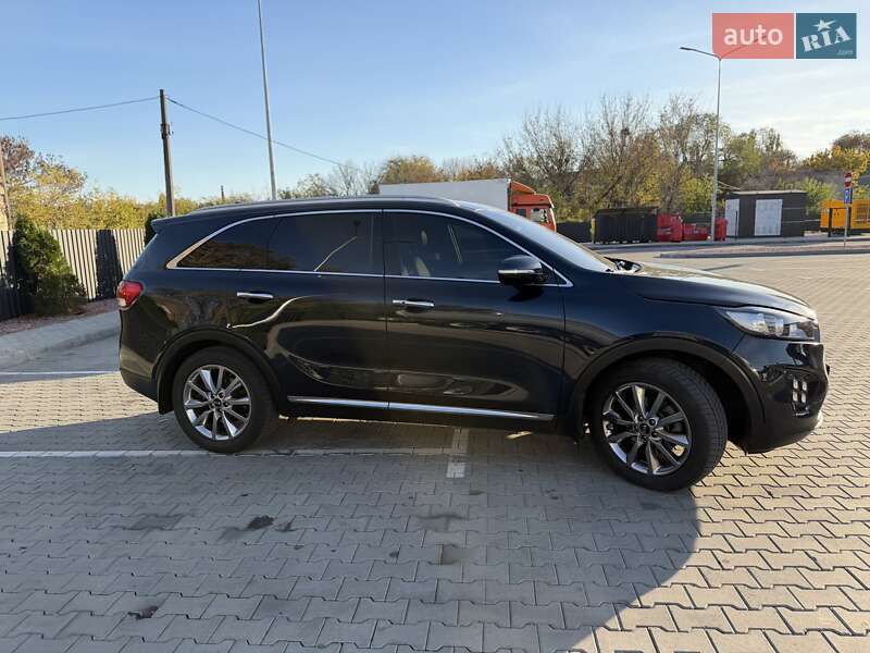 Внедорожник / Кроссовер Kia Sorento 2017 в Одессе