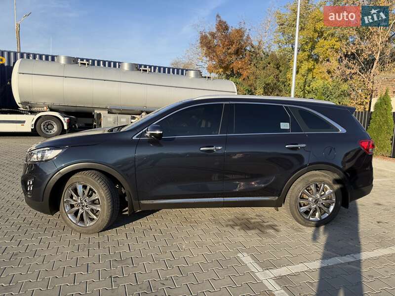 Внедорожник / Кроссовер Kia Sorento 2017 в Одессе