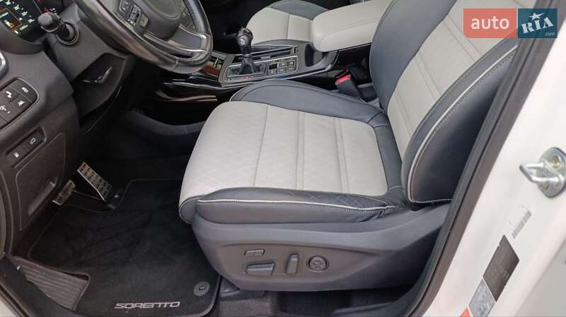 Внедорожник / Кроссовер Kia Sorento 2016 в Стрые фото 36 Внедорожник / Кроссовер Kia Sorento 2016 в Стрые