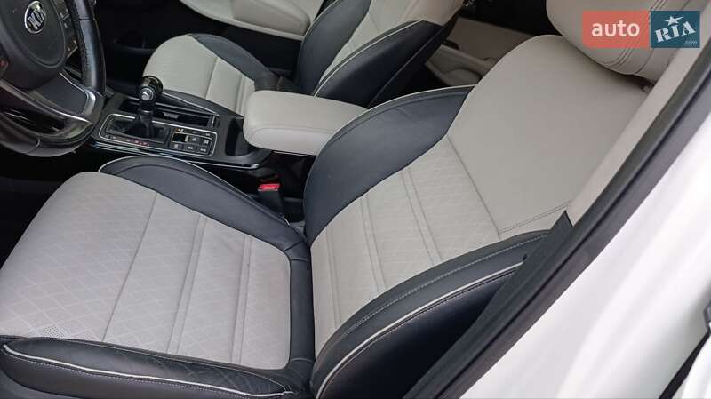 Внедорожник / Кроссовер Kia Sorento 2016 в Стрые фото 41 Внедорожник / Кроссовер Kia Sorento 2016 в Стрые