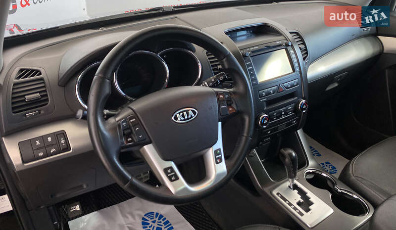 Внедорожник / Кроссовер Kia Sorento 2012 в Львове фото 6 Внедорожник / Кроссовер Kia Sorento 2012 в Львове