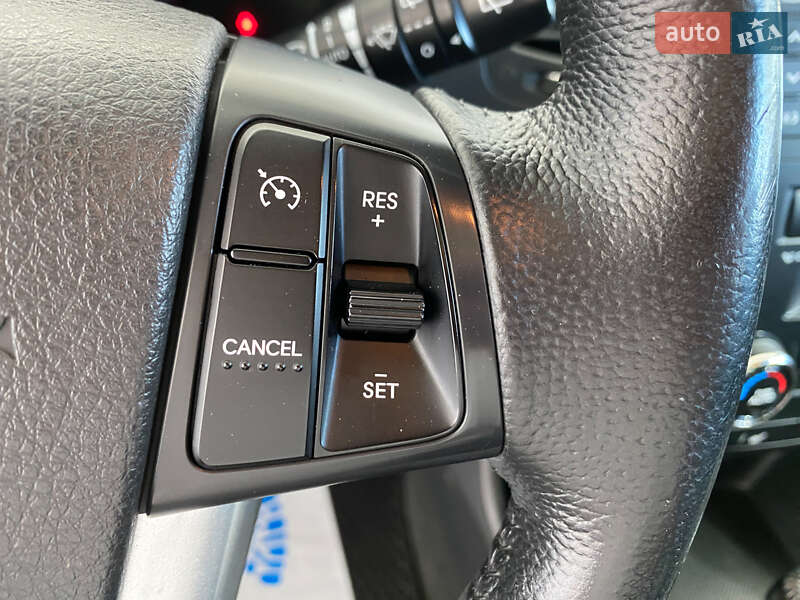 Внедорожник / Кроссовер Kia Sorento 2012 в Львове фото 15 Внедорожник / Кроссовер Kia Sorento 2012 в Львове