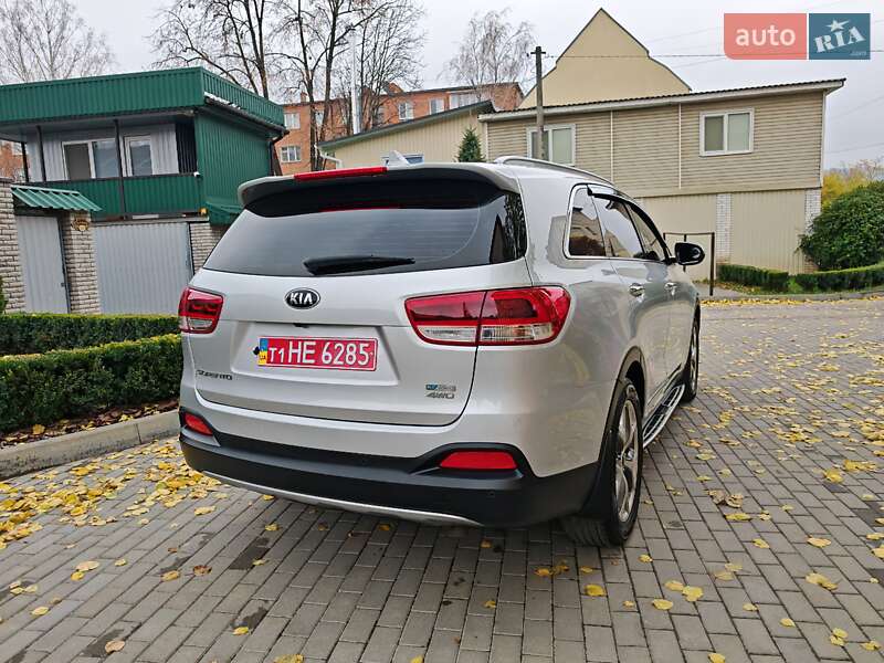 Внедорожник / Кроссовер Kia Sorento 2015 в Могилев-Подольске