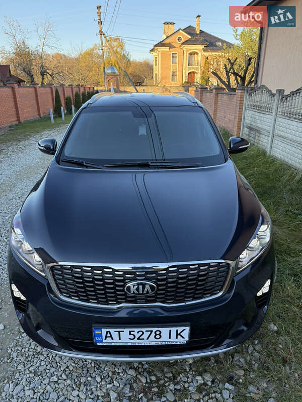 Позашляховик / Кросовер Kia Sorento 2017 в Івано-Франківську