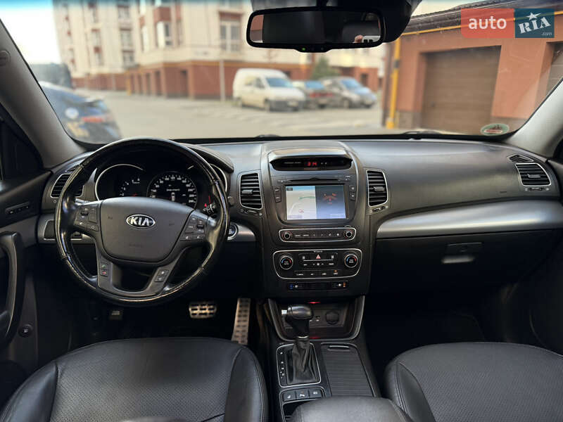 Внедорожник / Кроссовер Kia Sorento 2012 в Ивано-Франковске