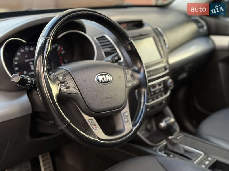 Внедорожник / Кроссовер Kia Sorento 2012 в Ивано-Франковске