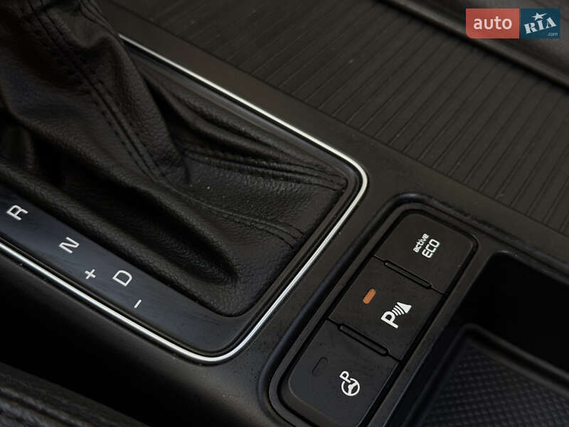 Внедорожник / Кроссовер Kia Sorento 2012 в Ивано-Франковске