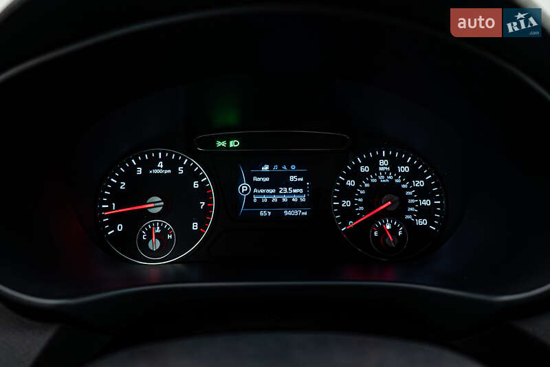 Позашляховик / Кросовер Kia Sorento 2016 в Києві