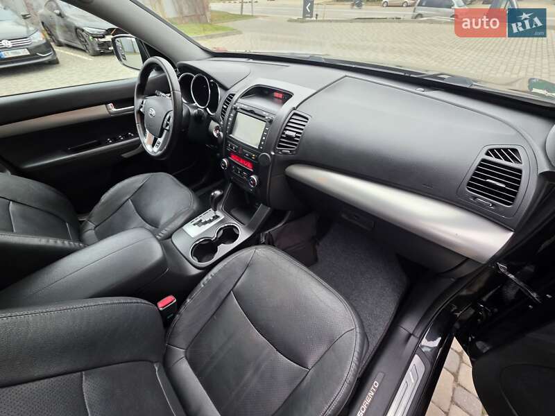 Внедорожник / Кроссовер Kia Sorento 2013 в Ивано-Франковске