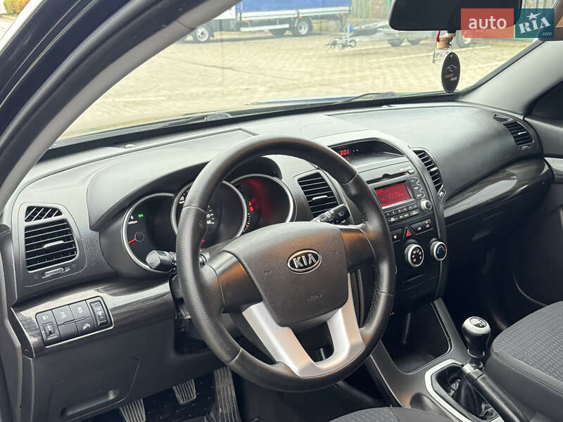 Внедорожник / Кроссовер Kia Sorento 2011 в Ковеле фото 36 Внедорожник / Кроссовер Kia Sorento 2011 в Ковеле