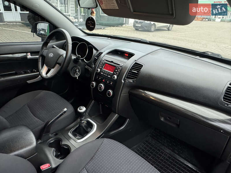 Внедорожник / Кроссовер Kia Sorento 2011 в Ковеле фото 41 Внедорожник / Кроссовер Kia Sorento 2011 в Ковеле