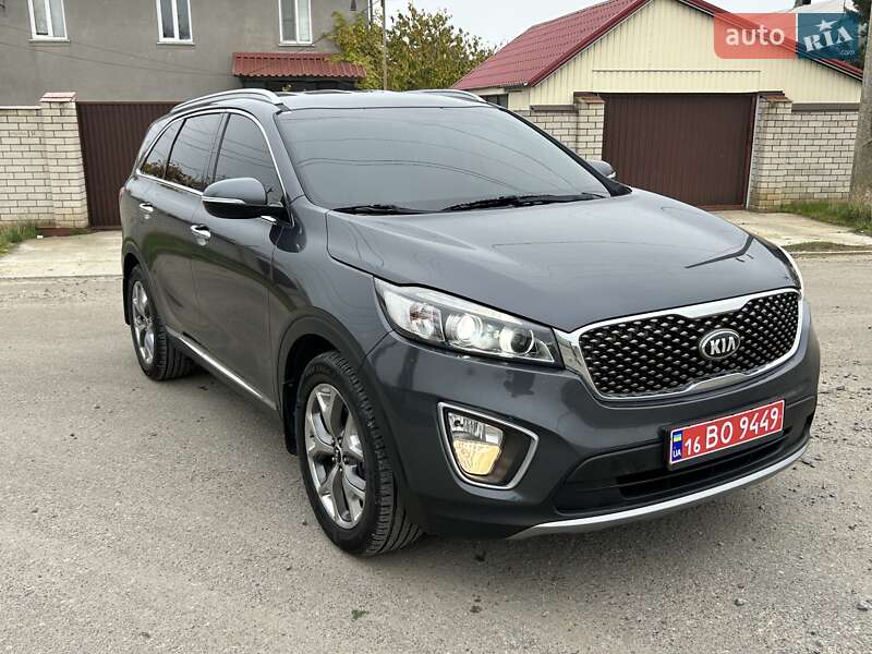 Внедорожник / Кроссовер Kia Sorento 2015 в Одессе