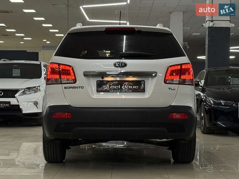 Позашляховик / Кросовер Kia Sorento 2011 в Миколаєві