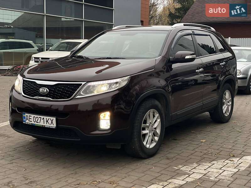 Позашляховик / Кросовер Kia Sorento 2013 в Дніпрі
