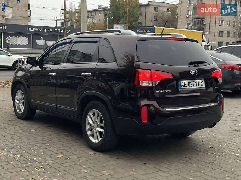 Позашляховик / Кросовер Kia Sorento 2013 в Дніпрі
