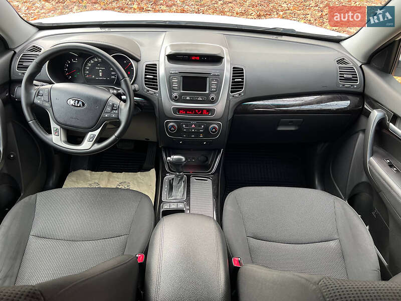 Внедорожник / Кроссовер Kia Sorento 2014 в Калуше фото 35 Внедорожник / Кроссовер Kia Sorento 2014 в Калуше
