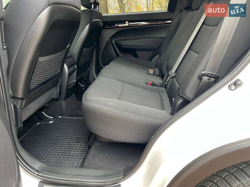 Внедорожник / Кроссовер Kia Sorento 2014 в Калуше фото 39 Внедорожник / Кроссовер Kia Sorento 2014 в Калуше