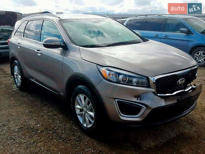 Позашляховик / Кросовер Kia Sorento 2016 в Дніпрі