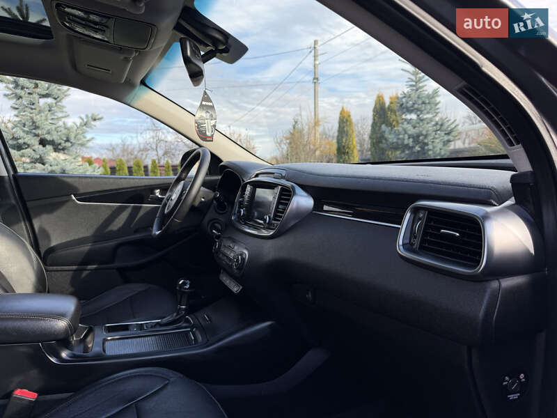 Внедорожник / Кроссовер Kia Sorento 2015 в Стрые