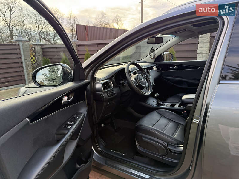 Внедорожник / Кроссовер Kia Sorento 2015 в Стрые