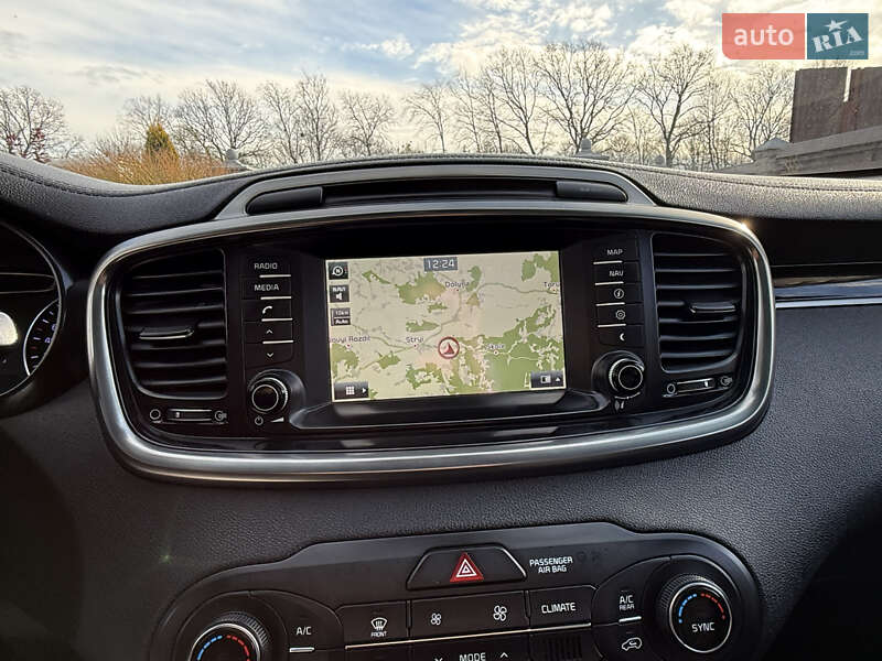 Внедорожник / Кроссовер Kia Sorento 2015 в Стрые