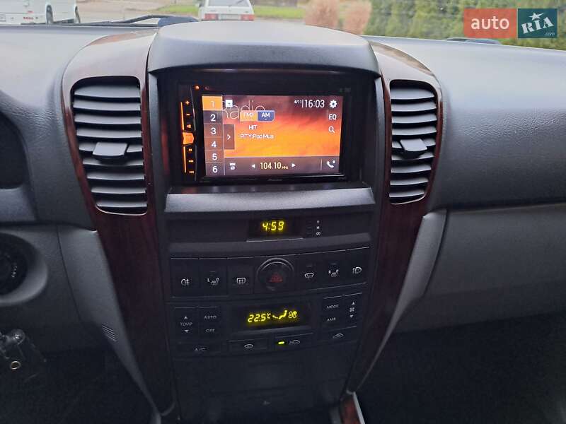 Внедорожник / Кроссовер Kia Sorento 2006 в Черкассах