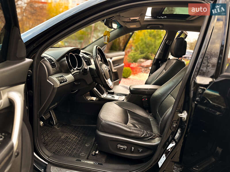 Позашляховик / Кросовер Kia Sorento 2011 в Хмельницькому