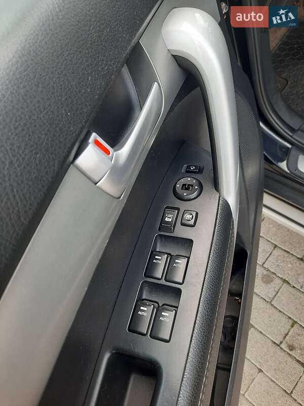 Внедорожник / Кроссовер Kia Sorento 2011 в Львове