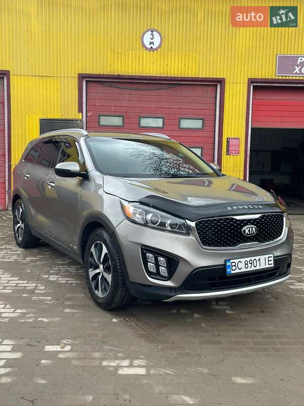 Позашляховик / Кросовер Kia Sorento 2017 в Бориславі