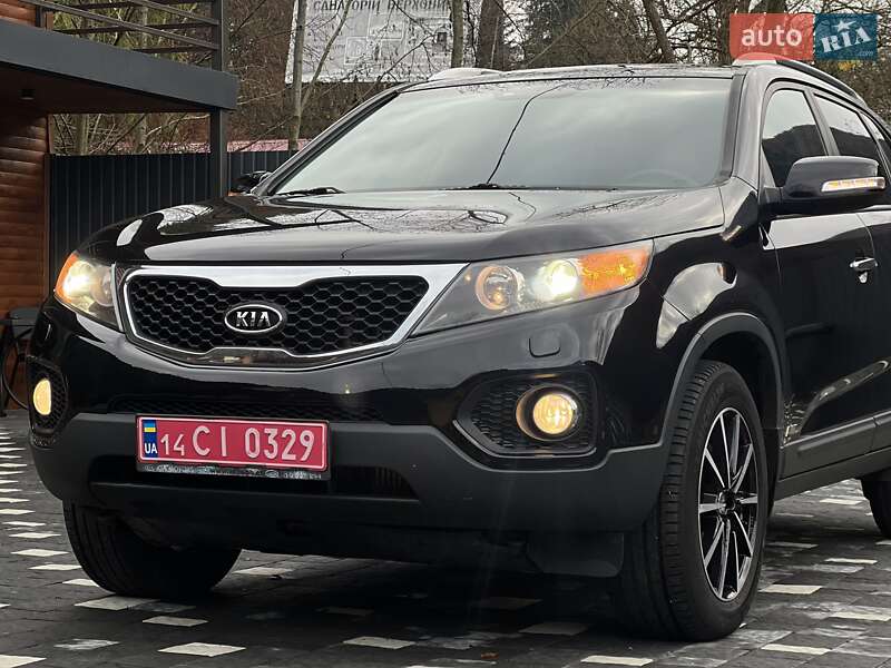 Позашляховик / Кросовер Kia Sorento 2012 в Ужгороді
