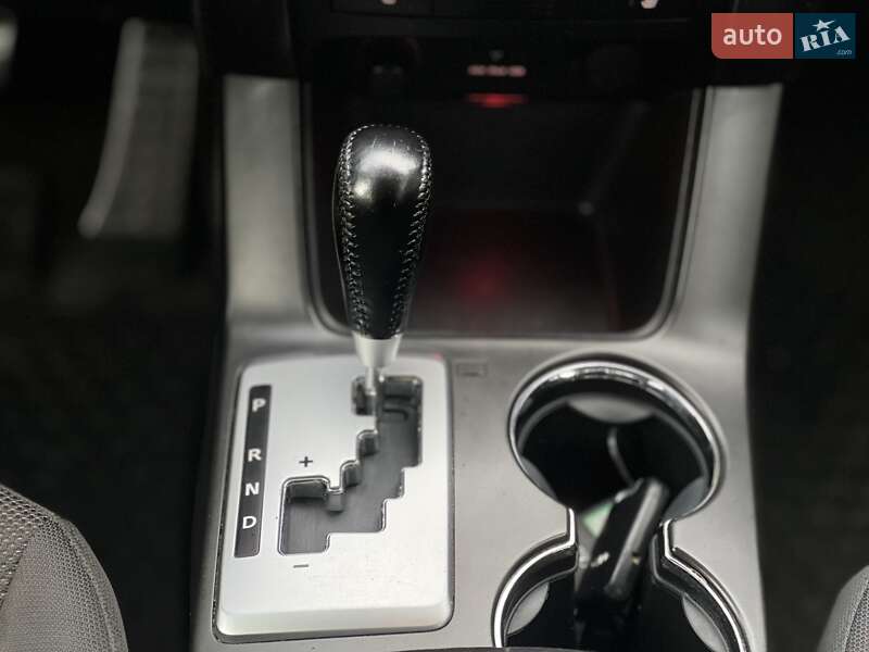 Позашляховик / Кросовер Kia Sorento 2012 в Ужгороді