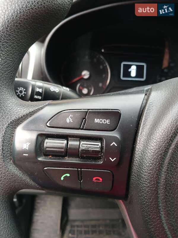 Внедорожник / Кроссовер Kia Sorento 2016 в Городенке